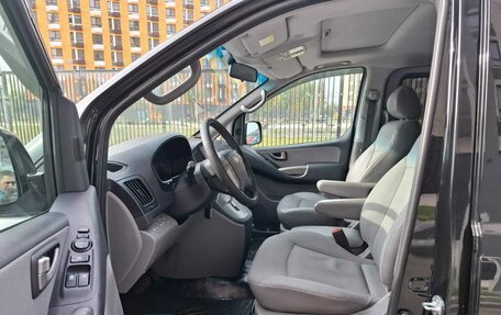Hyundai Grand Starex Grand Starex I рестайлинг 2, 2012 год, 1 890 000 рублей, 15 фотография