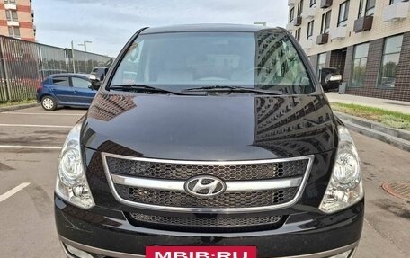 Hyundai Grand Starex Grand Starex I рестайлинг 2, 2012 год, 1 890 000 рублей, 4 фотография