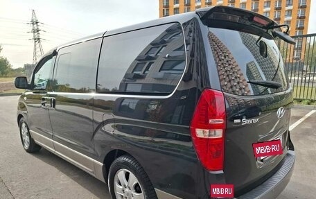 Hyundai Grand Starex Grand Starex I рестайлинг 2, 2012 год, 1 890 000 рублей, 6 фотография
