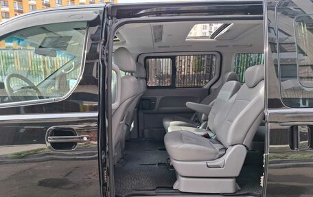 Hyundai Grand Starex Grand Starex I рестайлинг 2, 2012 год, 1 890 000 рублей, 26 фотография