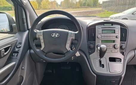 Hyundai Grand Starex Grand Starex I рестайлинг 2, 2012 год, 1 890 000 рублей, 24 фотография