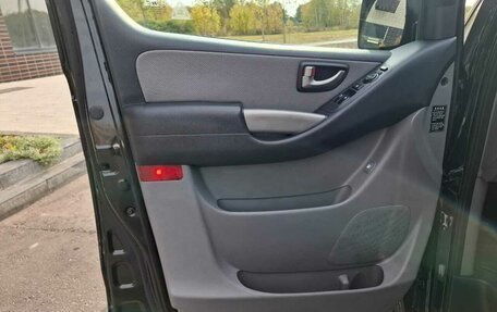 Hyundai Grand Starex Grand Starex I рестайлинг 2, 2012 год, 1 890 000 рублей, 32 фотография