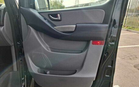 Hyundai Grand Starex Grand Starex I рестайлинг 2, 2012 год, 1 890 000 рублей, 33 фотография