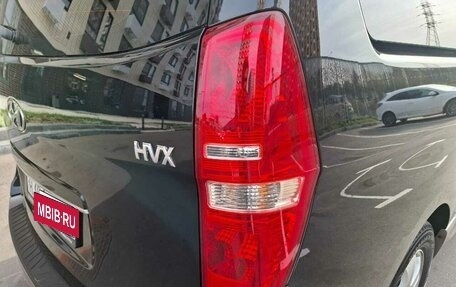 Hyundai Grand Starex Grand Starex I рестайлинг 2, 2012 год, 1 890 000 рублей, 35 фотография