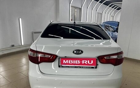 KIA Rio III рестайлинг, 2013 год, 898 000 рублей, 6 фотография