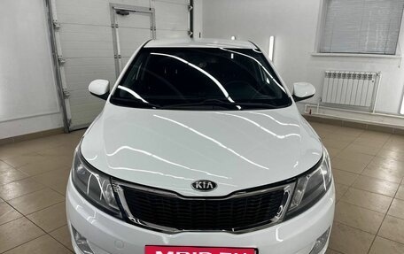 KIA Rio III рестайлинг, 2013 год, 898 000 рублей, 5 фотография