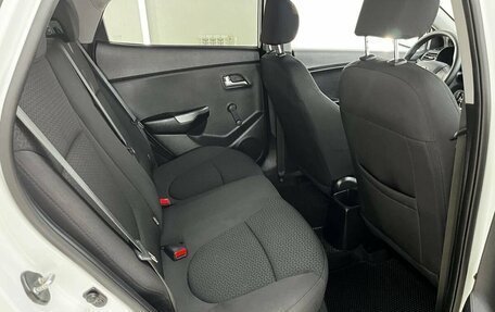 KIA Rio III рестайлинг, 2013 год, 898 000 рублей, 23 фотография
