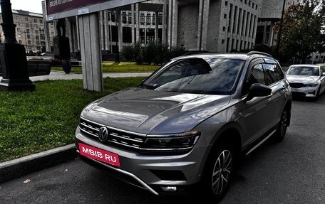 Volkswagen Tiguan II, 2019 год, 2 400 000 рублей, 13 фотография