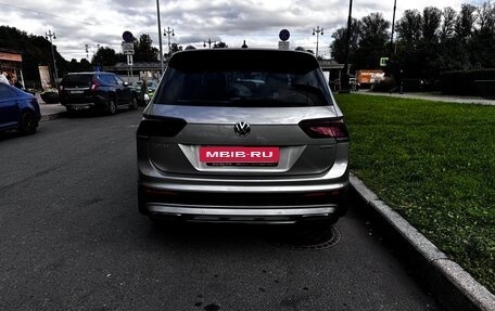 Volkswagen Tiguan II, 2019 год, 2 400 000 рублей, 10 фотография