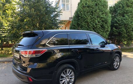 Toyota Highlander III, 2014 год, 2 230 000 рублей, 5 фотография