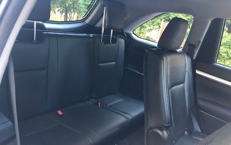Toyota Highlander III, 2014 год, 2 230 000 рублей, 20 фотография