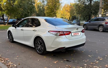 Toyota Camry, 2018 год, 2 600 000 рублей, 5 фотография
