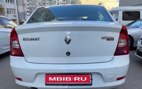 Renault Logan I, 2015 год, 400 000 рублей, 3 фотография