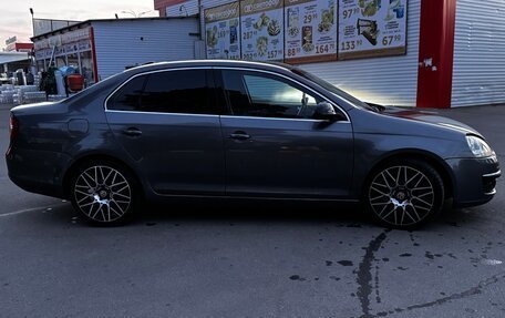 Volkswagen Jetta VI, 2005 год, 520 000 рублей, 3 фотография