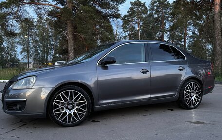 Volkswagen Jetta VI, 2005 год, 520 000 рублей, 4 фотография