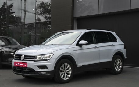 Volkswagen Tiguan II, 2019 год, 1 890 000 рублей, 1 фотография