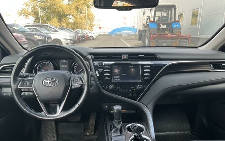 Toyota Camry, 2020 год, 2 399 000 рублей, 6 фотография