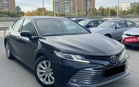 Toyota Camry, 2020 год, 2 399 000 рублей, 2 фотография