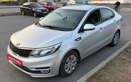 KIA Rio III рестайлинг, 2015 год, 730 000 рублей, 2 фотография