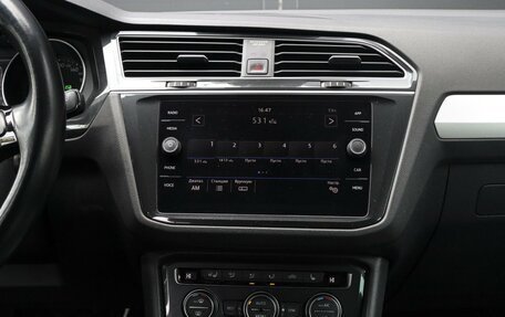 Volkswagen Tiguan II, 2019 год, 1 890 000 рублей, 16 фотография