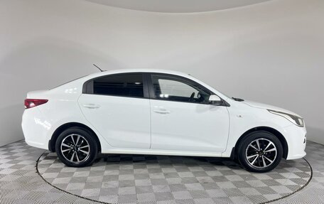 KIA Rio IV, 2018 год, 1 045 000 рублей, 6 фотография