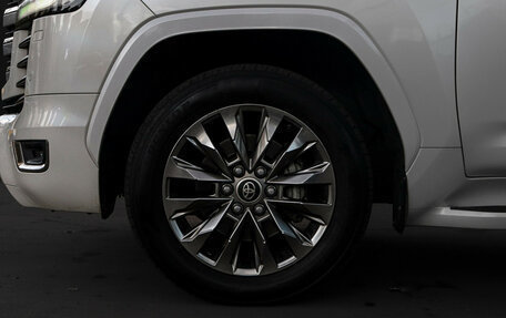 Toyota Land Cruiser, 2021 год, 9 990 000 рублей, 29 фотография