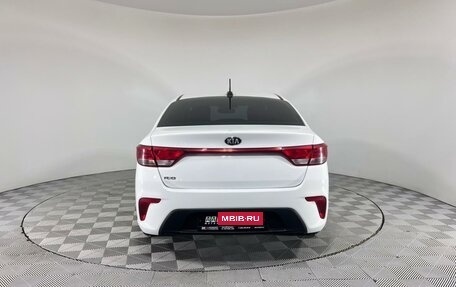KIA Rio IV, 2018 год, 1 045 000 рублей, 4 фотография