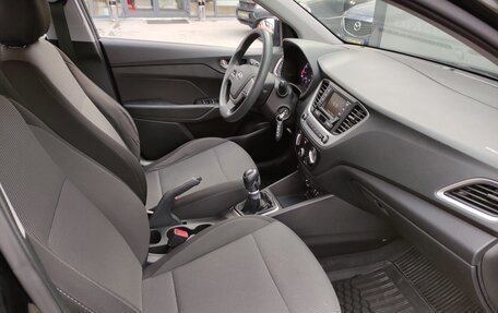 Hyundai Solaris II рестайлинг, 2018 год, 1 049 000 рублей, 7 фотография