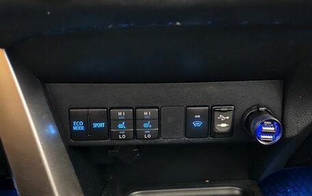 Toyota RAV4, 2017 год, 2 140 000 рублей, 14 фотография