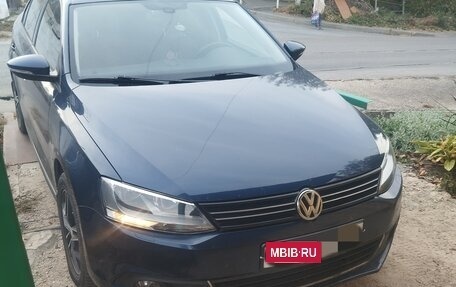 Volkswagen Jetta VI, 2012 год, 1 150 000 рублей, 2 фотография