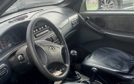 Chevrolet Niva I рестайлинг, 2004 год, 160 000 рублей, 5 фотография