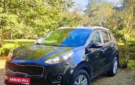 KIA Sportage IV рестайлинг, 2017 год, 2 000 000 рублей, 3 фотография