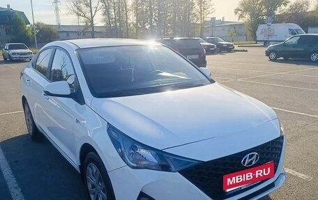 Hyundai Solaris II рестайлинг, 2020 год, 1 350 000 рублей, 2 фотография