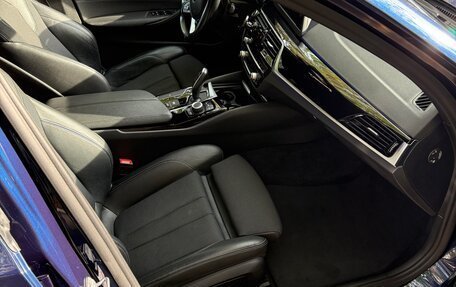 BMW 5 серия, 2018 год, 2 500 000 рублей, 14 фотография