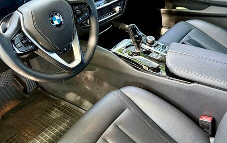 BMW 5 серия, 2018 год, 2 550 000 рублей, 4 фотография