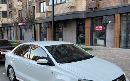 Volkswagen Polo VI (EU Market), 2017 год, 830 000 рублей, 2 фотография