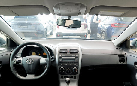 Toyota Corolla, 2011 год, 899 000 рублей, 18 фотография