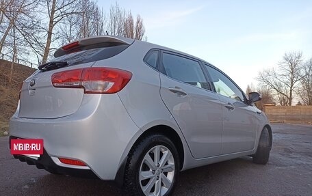 KIA Rio III рестайлинг, 2015 год, 999 000 рублей, 2 фотография