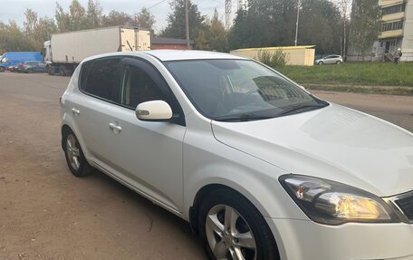 KIA cee'd I рестайлинг, 2012 год, 800 000 рублей, 3 фотография