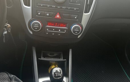 KIA cee'd I рестайлинг, 2012 год, 800 000 рублей, 8 фотография