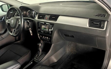 Skoda Rapid I, 2016 год, 1 380 000 рублей, 10 фотография