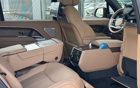 Land Rover Range Rover IV рестайлинг, 2025 год, 30 330 000 рублей, 16 фотография