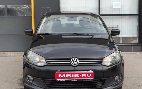 Volkswagen Polo VI (EU Market), 2015 год, 830 000 рублей, 2 фотография