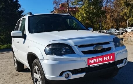 Chevrolet Niva I рестайлинг, 2019 год, 850 000 рублей, 3 фотография