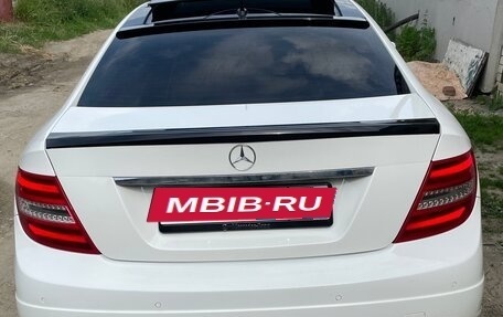 Mercedes-Benz C-Класс, 2013 год, 1 600 000 рублей, 4 фотография