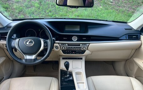 Lexus ES VII, 2013 год, 1 730 000 рублей, 13 фотография