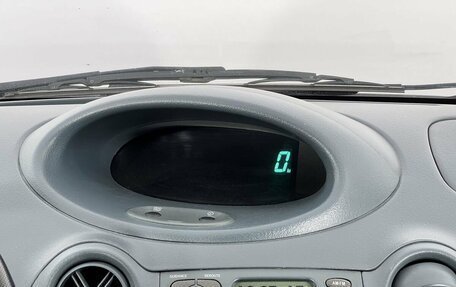 Toyota Yaris I рестайлинг, 2002 год, 350 000 рублей, 16 фотография