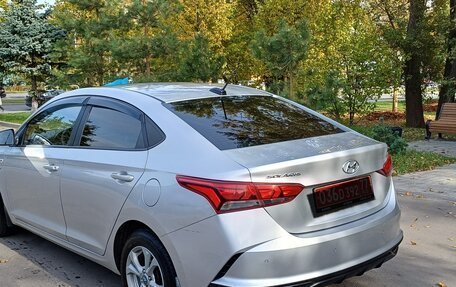 Hyundai Solaris II рестайлинг, 2021 год, 1 450 000 рублей, 3 фотография