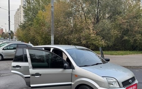Ford Fusion I, 2005 год, 500 000 рублей, 4 фотография