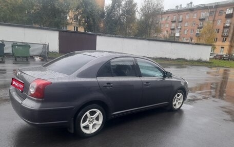Toyota Avensis III рестайлинг, 2007 год, 850 000 рублей, 1 фотография